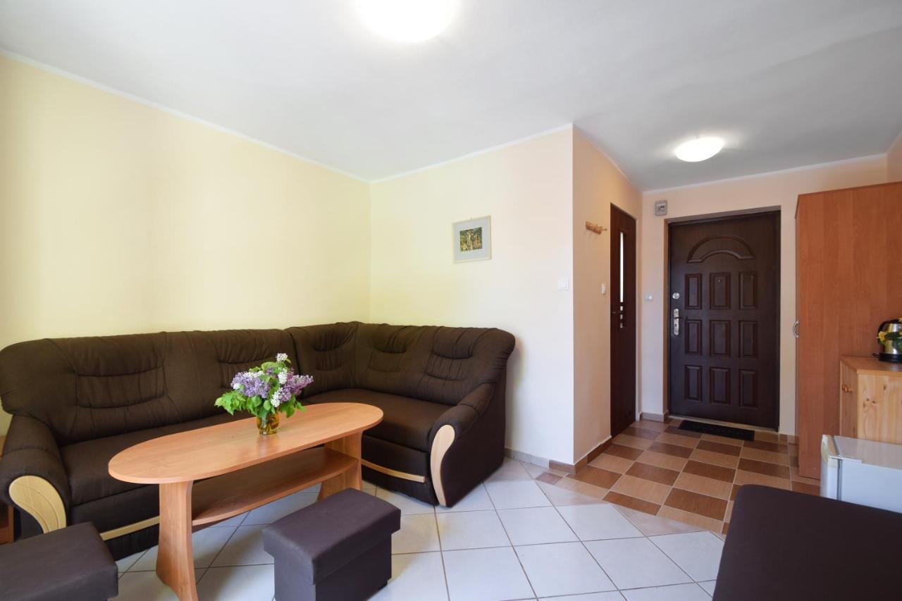 Hotel Jantar à Łazy Extérieur photo
